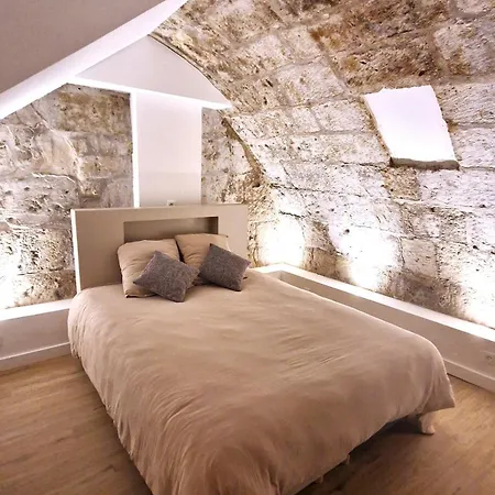 Les Bons Enfants 9 רואן